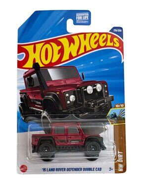 Hot Wheels Land Rover Defender Double Cab HW Dirt 10/10 2025 Red
